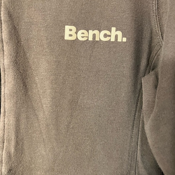 Bench hoodie. Men’s brown size M. VG used cond. Bench on hood visible when up - Picture 4 of 6